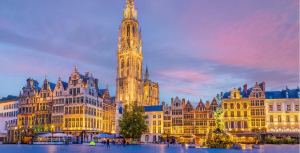 Best Cabin Suitcases For European City Breaks